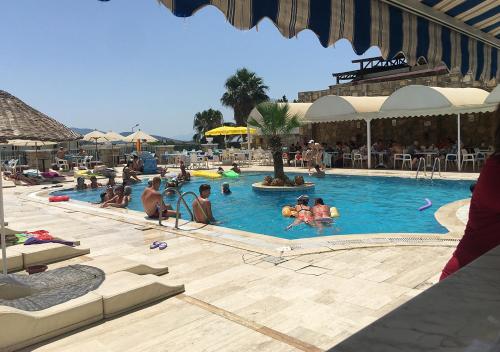 sunpoint family hotel