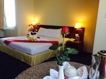 hadyai golden crown hotel