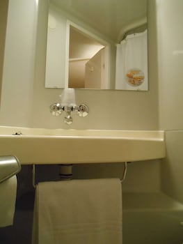 premiere classe montlucon saint victor