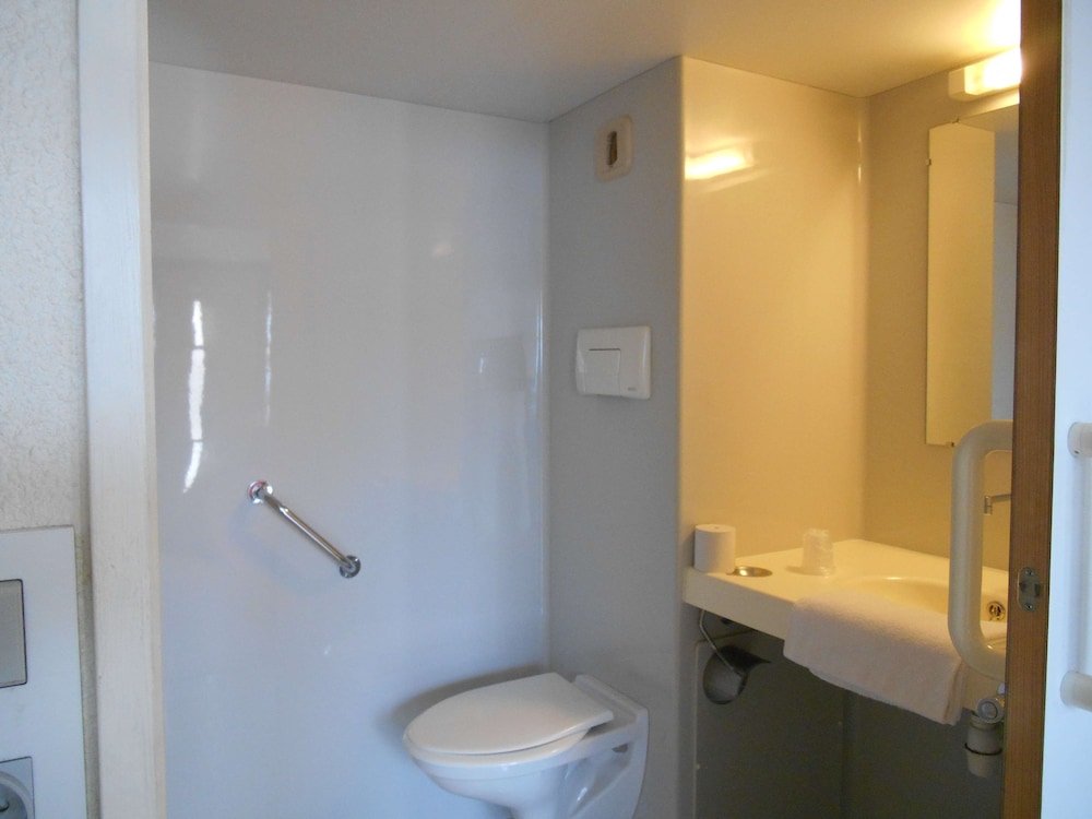 premiere classe montlucon saint victor