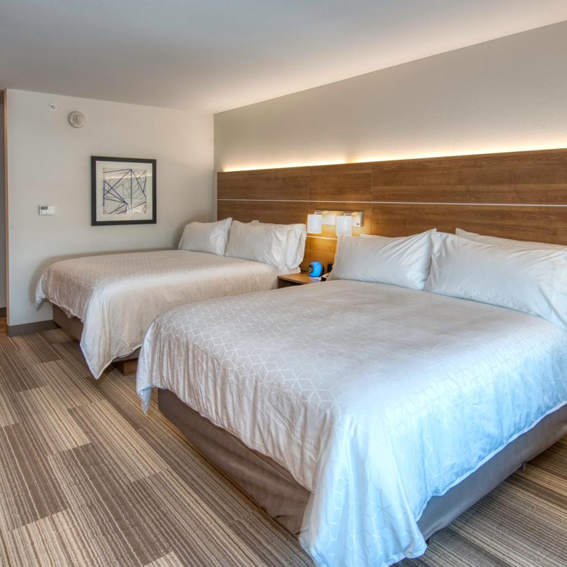 holiday inn express and suites airport lincoln by ihg