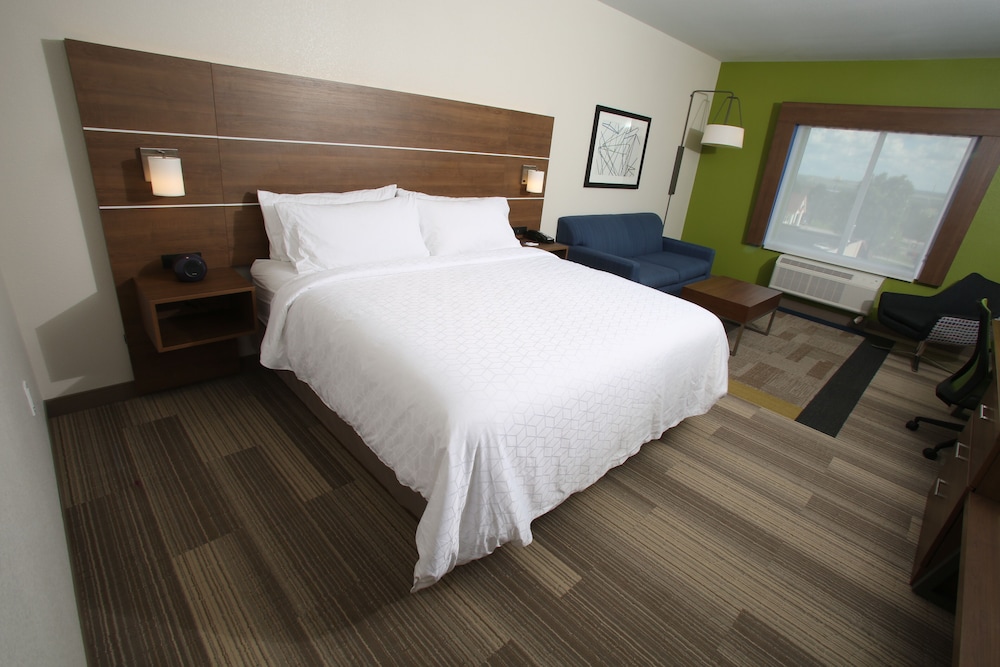 holiday inn express and suites airport lincoln by ihg