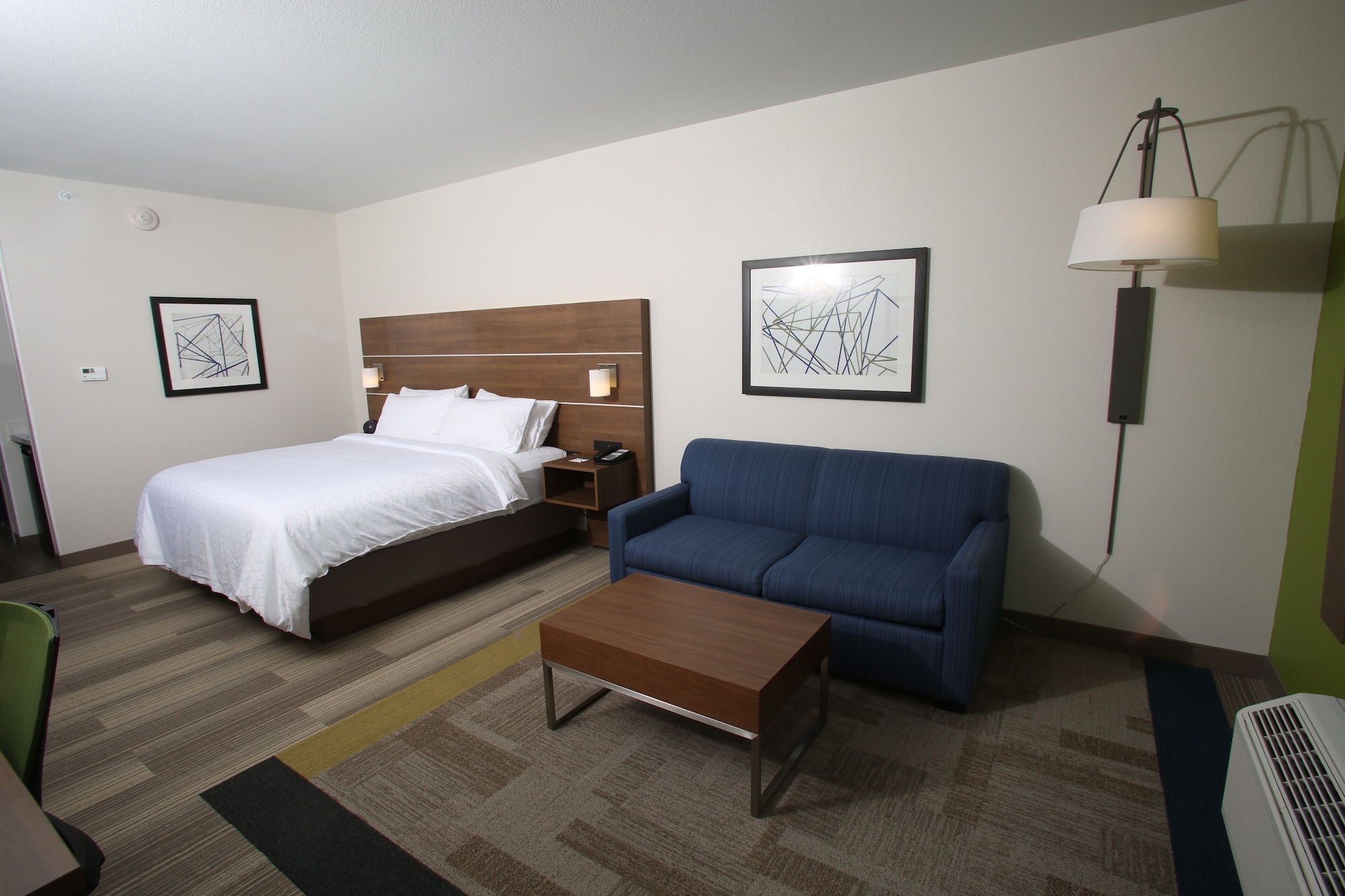 holiday inn express and suites airport lincoln by ihg