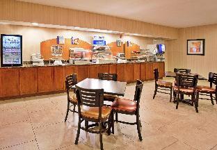 holiday inn express and suites airport lincoln by ihg