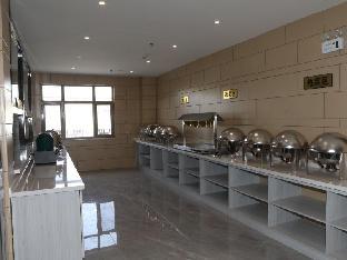 Green Tree Inn Express Inner Mongolia Ulan Qab High-Speed Railway Station,,3 star