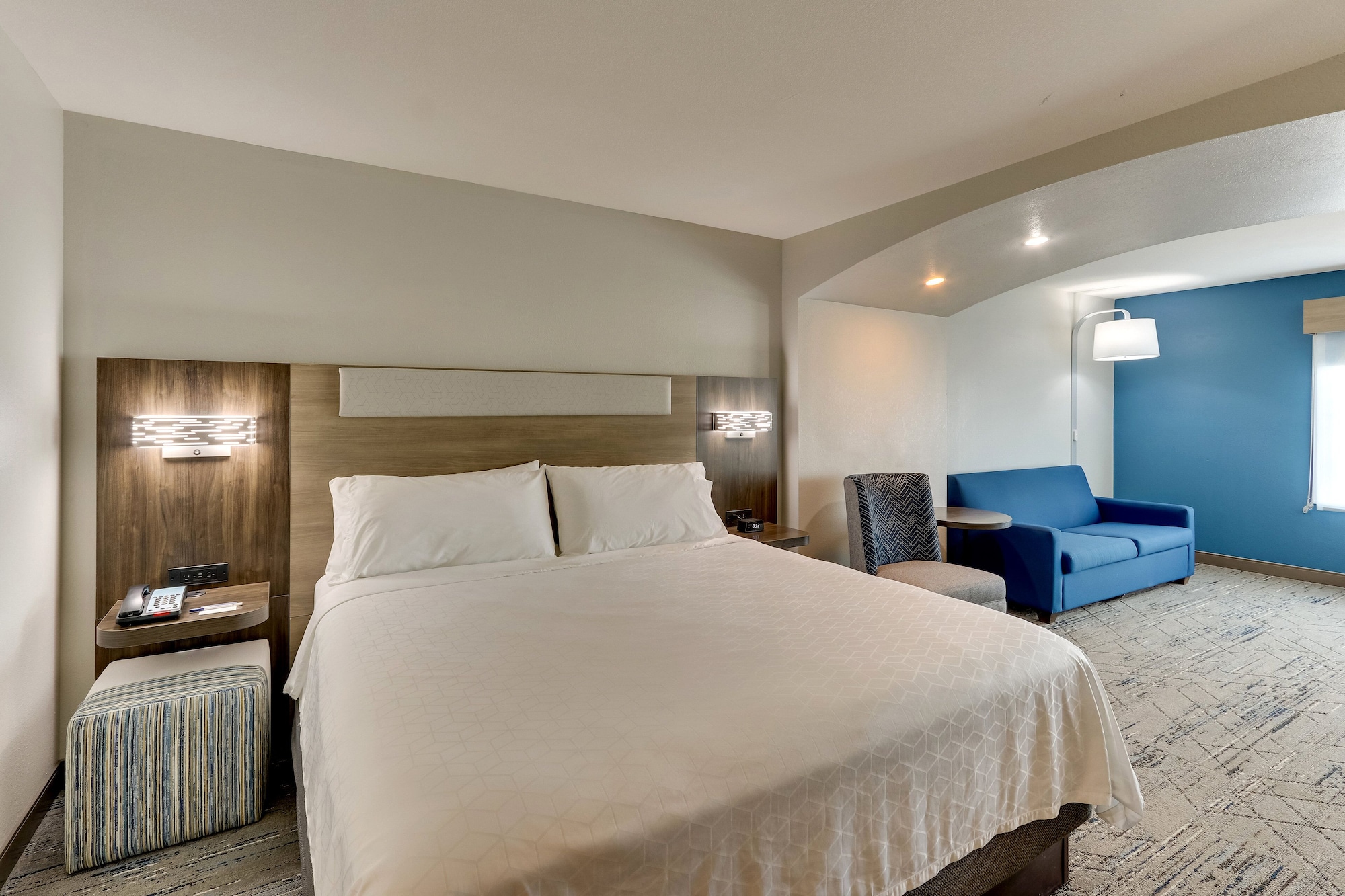 holiday inn express and suites ardmore by ihg
