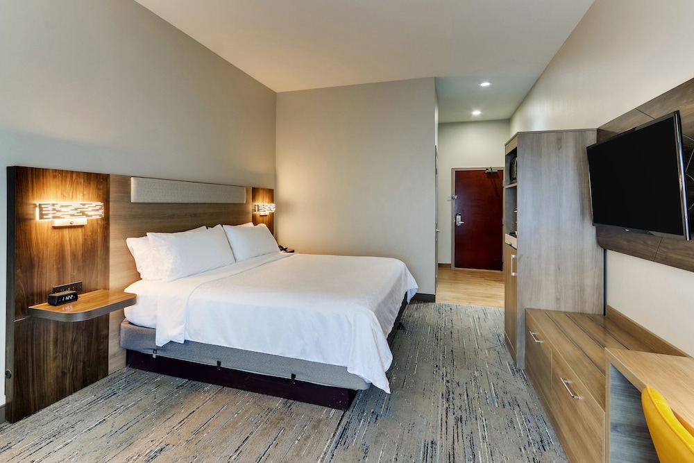 holiday inn express and suites ardmore by ihg