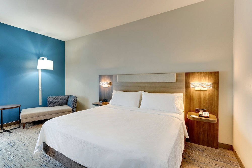 holiday inn express and suites ardmore by ihg