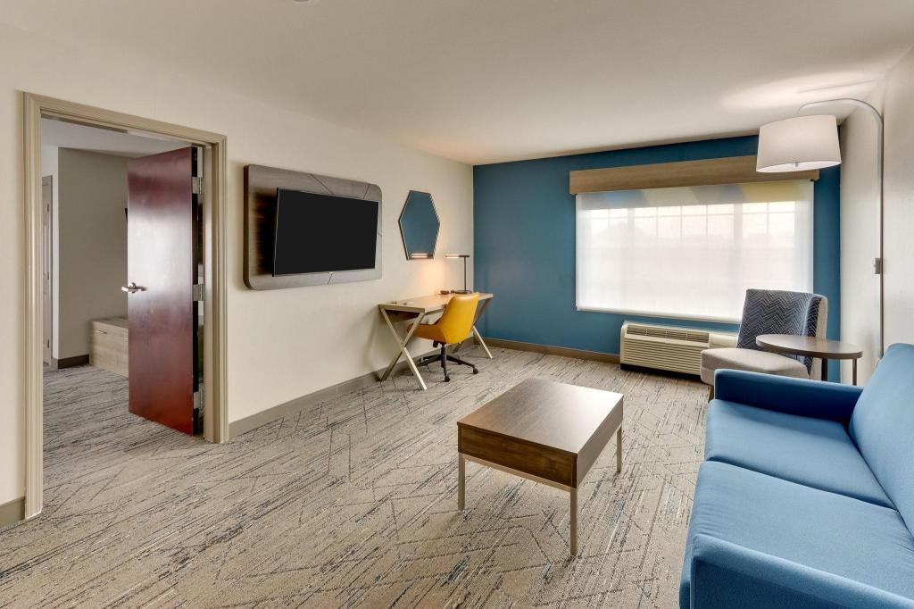 holiday inn express and suites ardmore by ihg