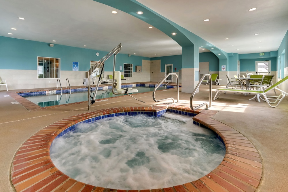 holiday inn express and suites ardmore by ihg