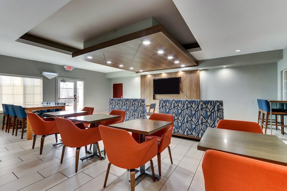 holiday inn express and suites ardmore by ihg