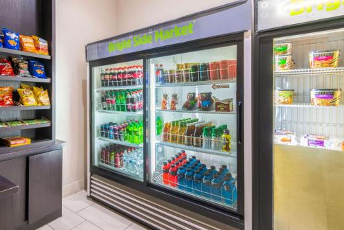 Holiday Inn Express & Suites Ardmore By Ihg,Near Eliza Cruce Hall Doll Museum,3 star
