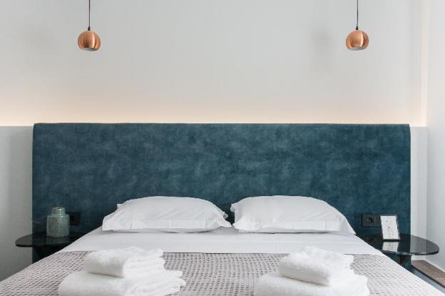 enattica monastiraki living