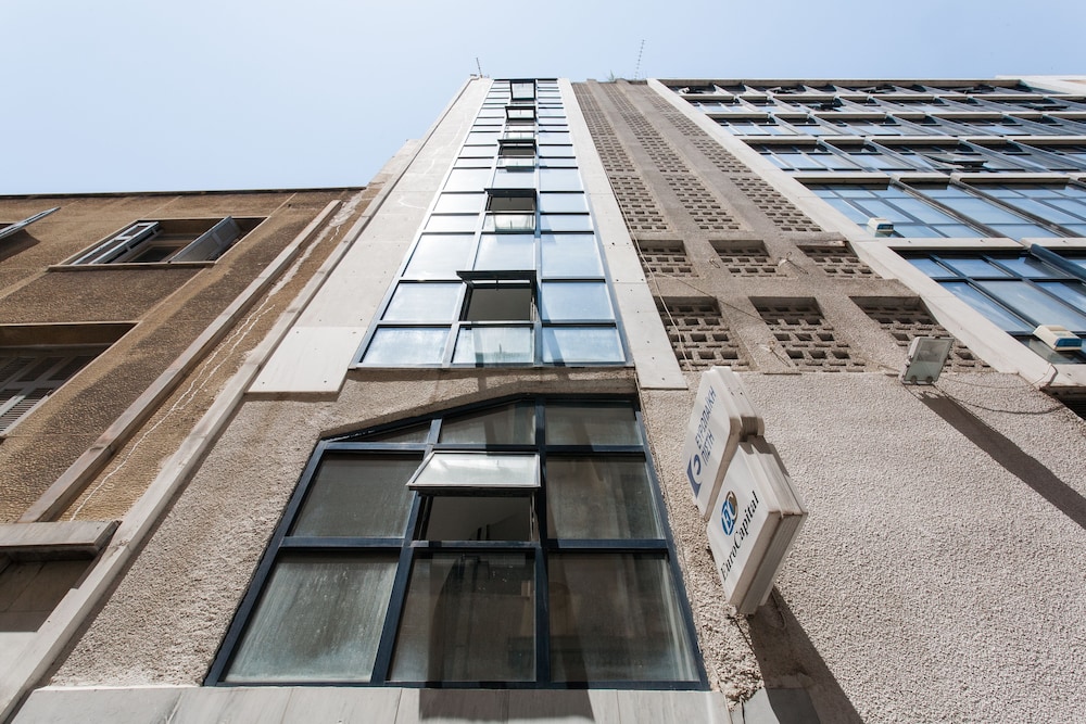 enattica monastiraki living