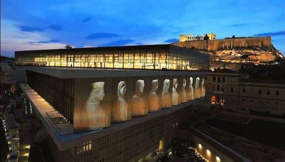 enattica monastiraki living