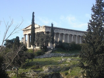 enattica monastiraki living