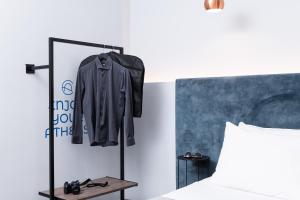 enattica monastiraki living