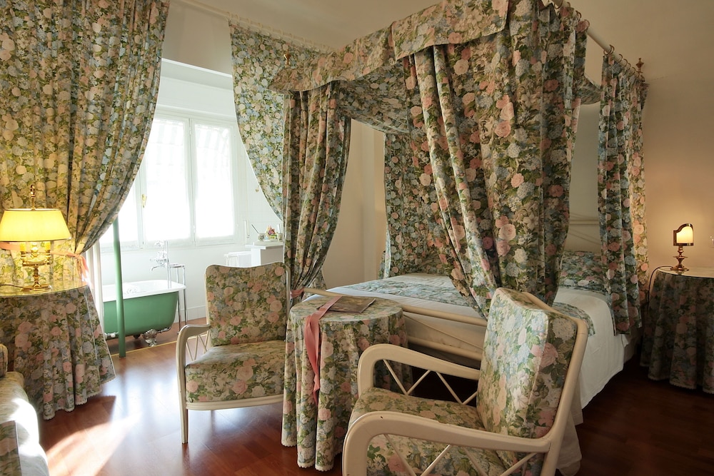 hotel eveline portosole