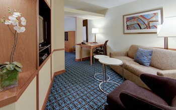 fairfield inn and suites by marriott south hill