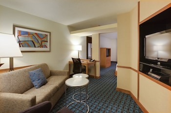 fairfield inn and suites by marriott south hill