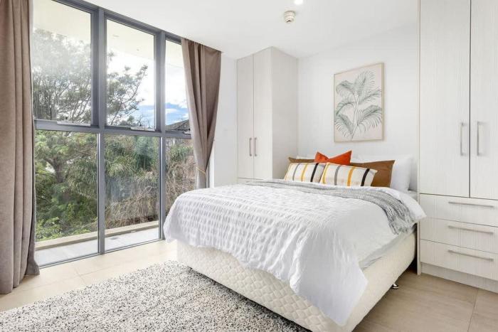 a cozy and modern beach studio 5min walk to bondi beach