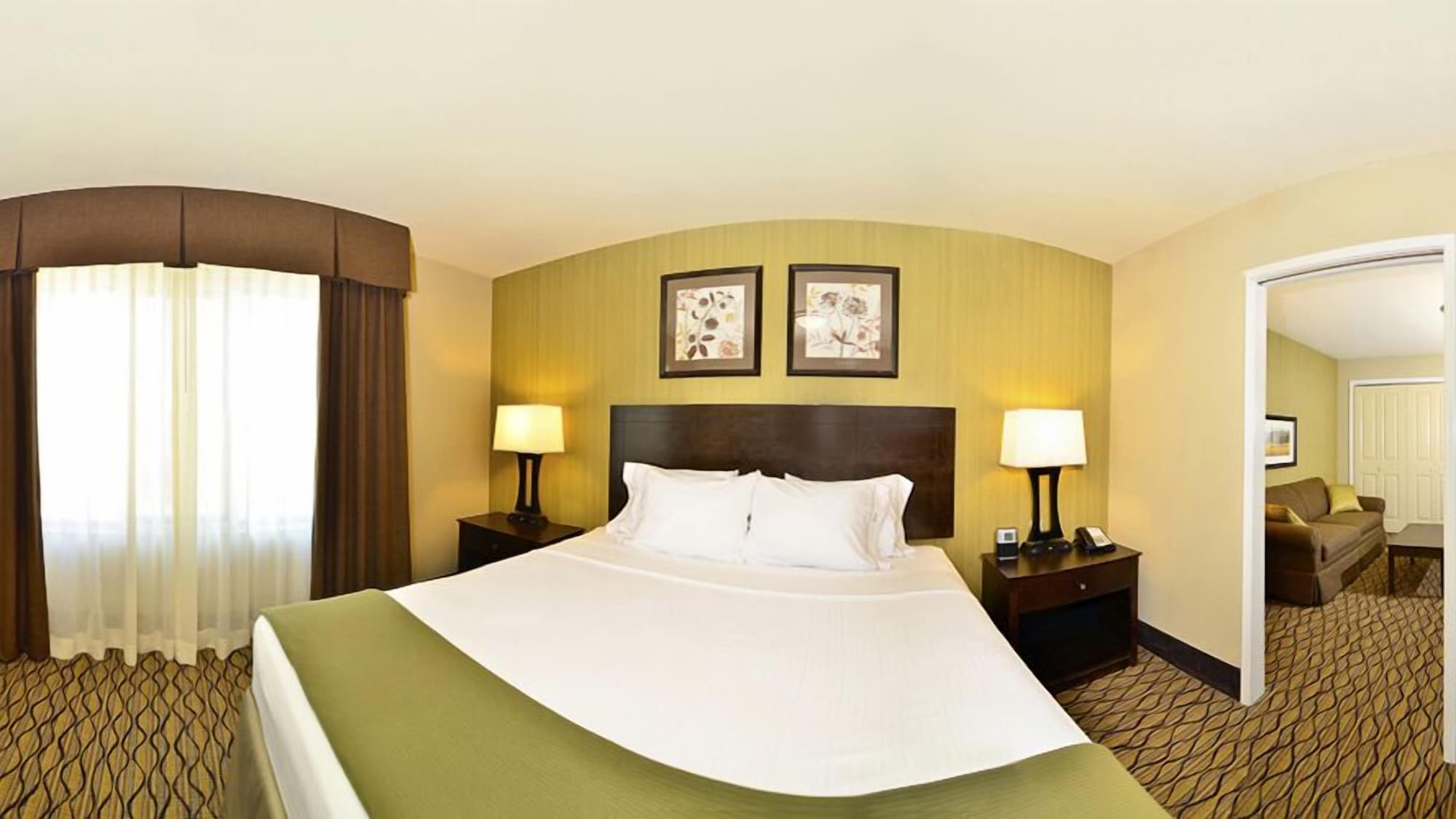 holiday inn express and suites williston by ihg