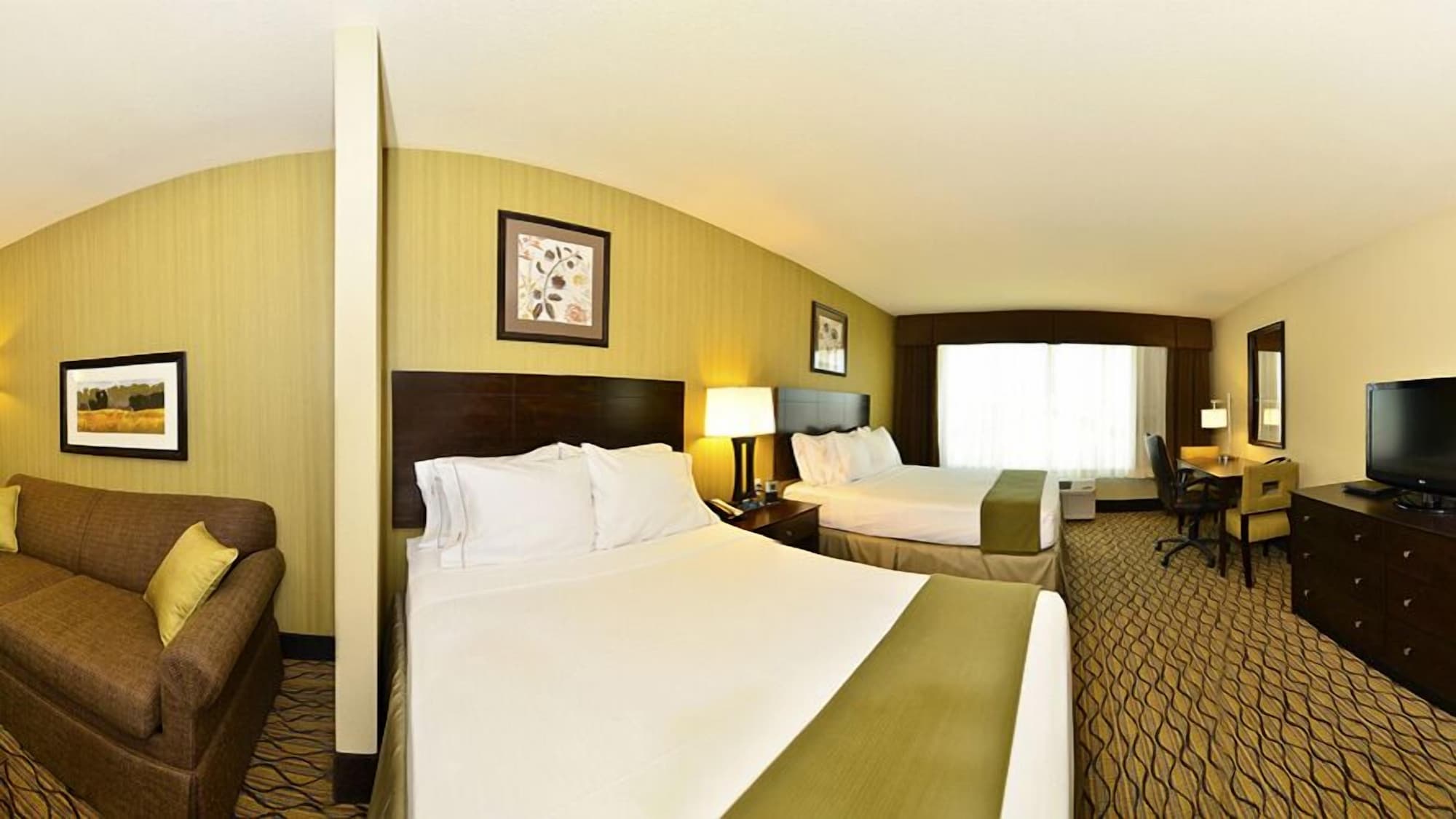 holiday inn express and suites williston by ihg