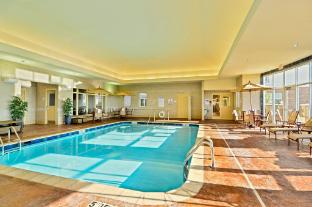 holiday inn express and suites williston by ihg
