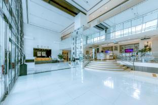 time oak hotel and suites