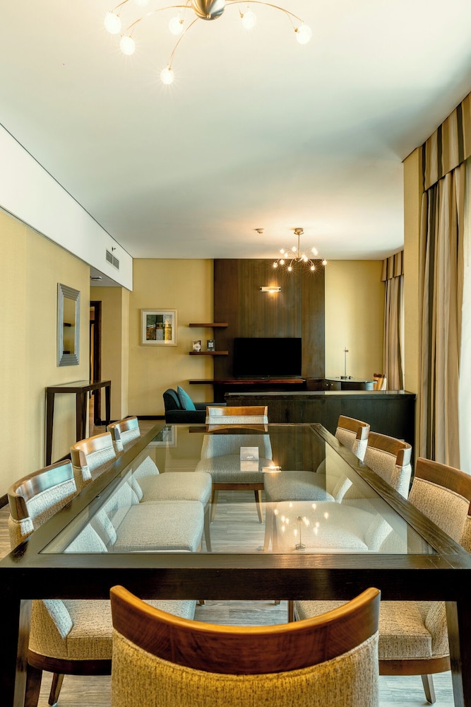 time oak hotel and suites