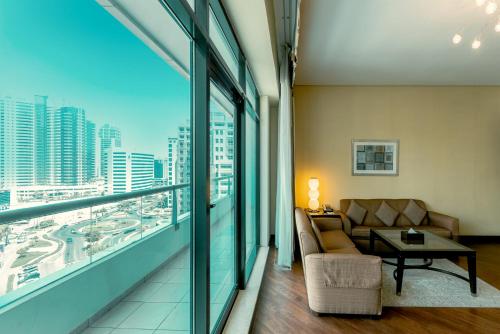 time oak hotel and suites