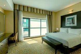 time oak hotel and suites