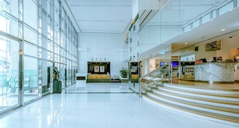 time oak hotel and suites