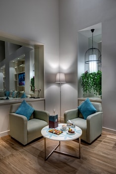 time oak hotel and suites