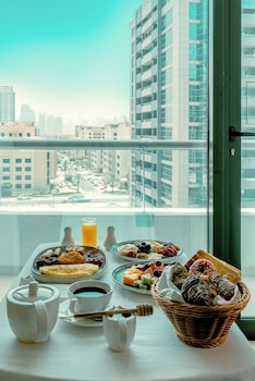 time oak hotel and suites