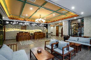 rezen select hotel urumqi railway bureau kefeng