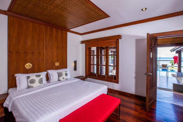 pao jin poon beach front villa