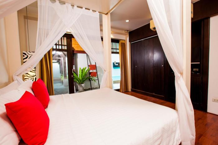 pao jin poon beach front villa