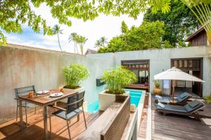 pao jin poon beach front villa