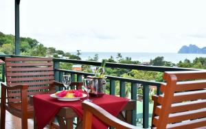 Phi Phi Arboreal Resort,Ko Phi Phi>>Ao Nang,3.5 star