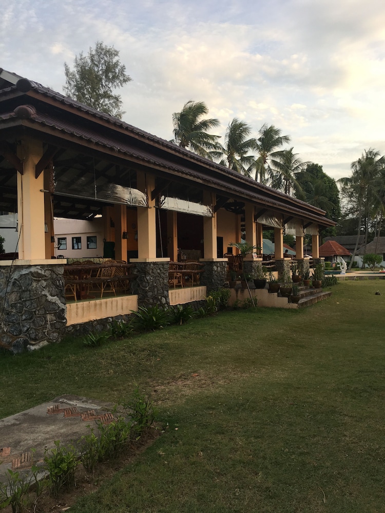 good days lanta beach resort