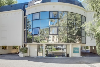 victoria garden bordeaux centre