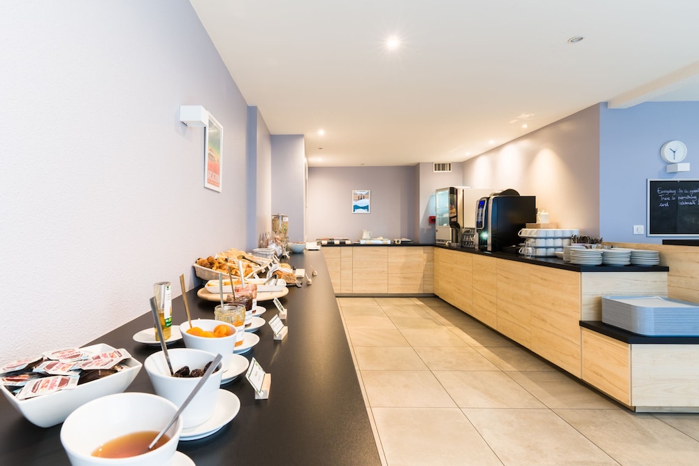 victoria garden bordeaux centre