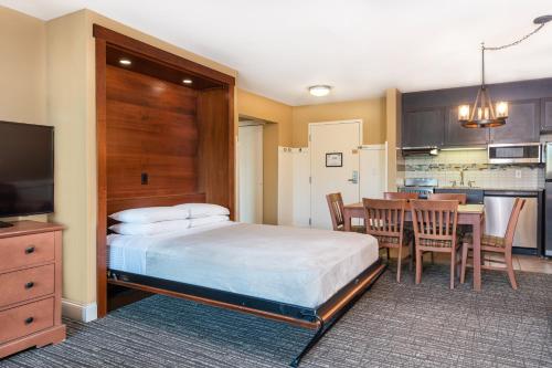 mount snow grand summit resort
