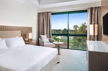 hilton pyramids golf