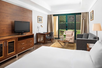 hilton pyramids golf