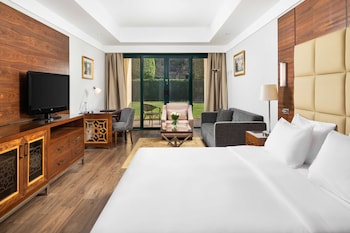 hilton pyramids golf