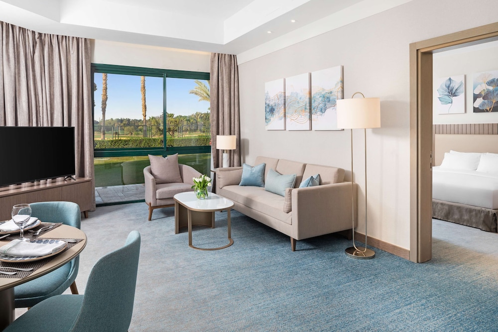 hilton pyramids golf