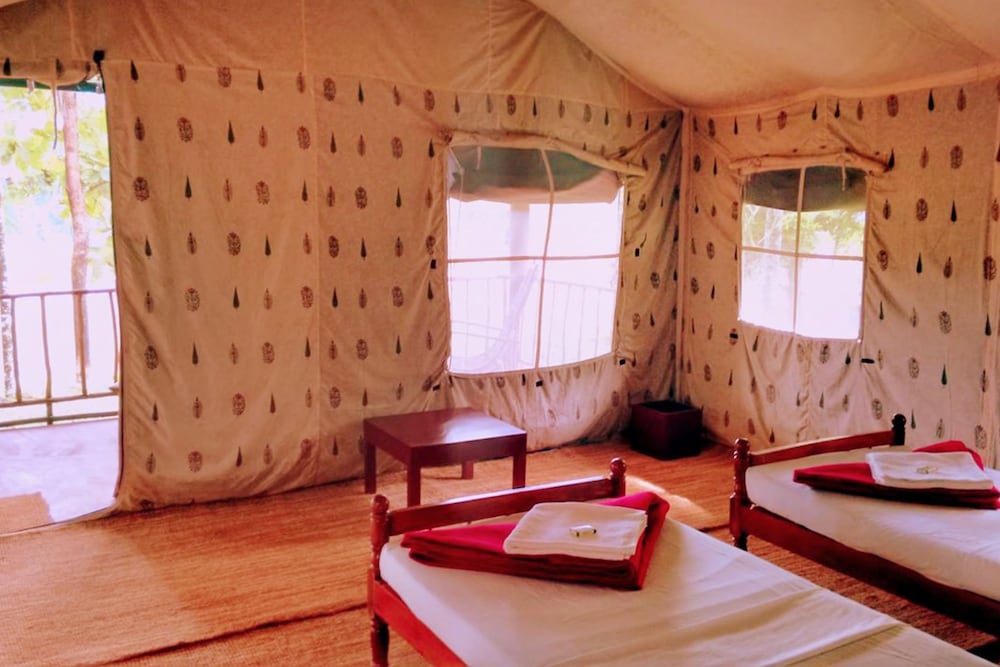 amritara hornbill camp