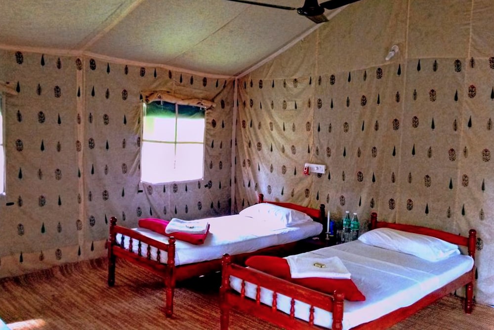 amritara riverside luxury tents